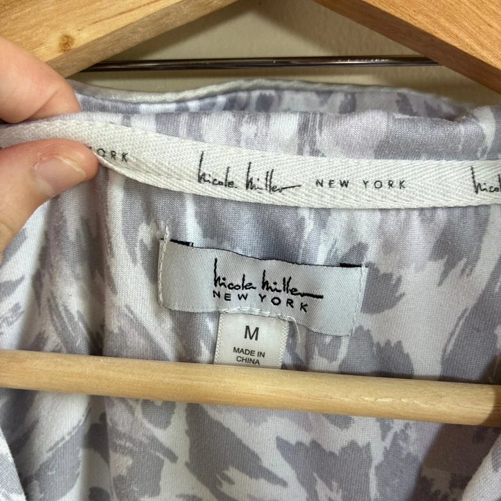 Nicole Miller Pajama Set M Gray White Womens Abstract Animal Print Stretch